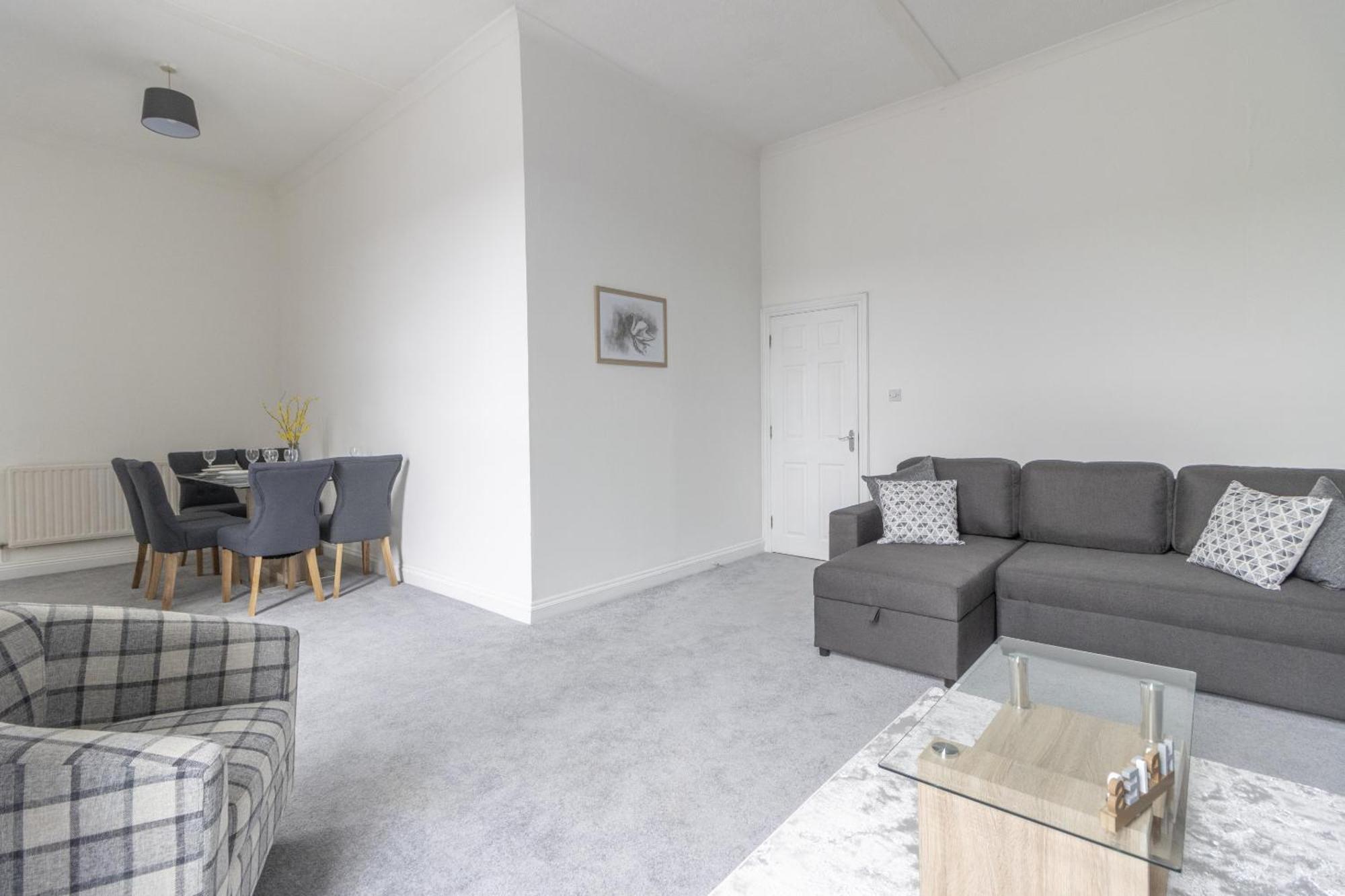 Alexandra - Large 3 Bed Perfect For Contractors, Free Parking, Fast Wifi And Great Value! Apartment Plymouth Exterior photo