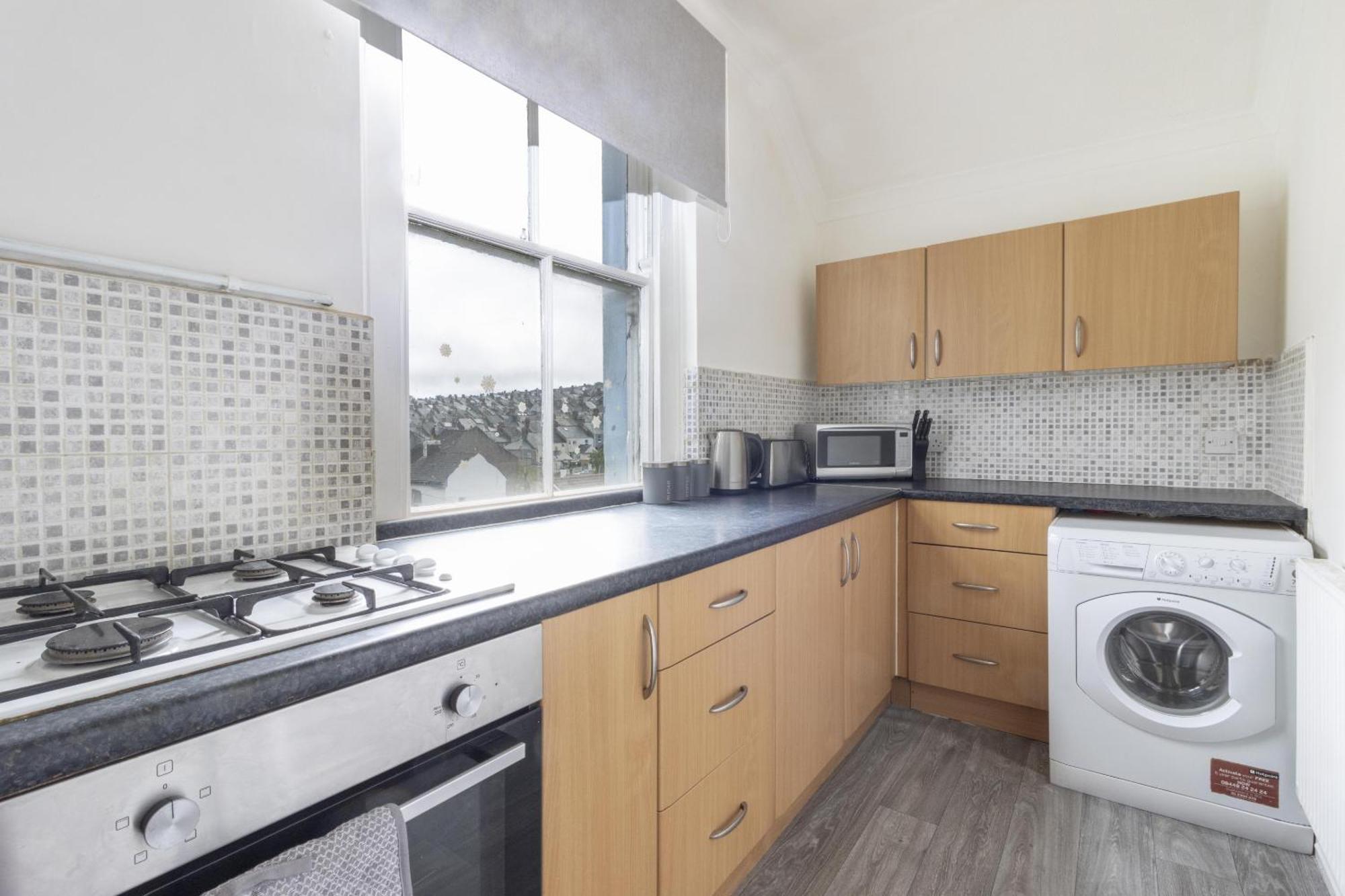 Alexandra - Large 3 Bed Perfect For Contractors, Free Parking, Fast Wifi And Great Value! Apartment Plymouth Exterior photo